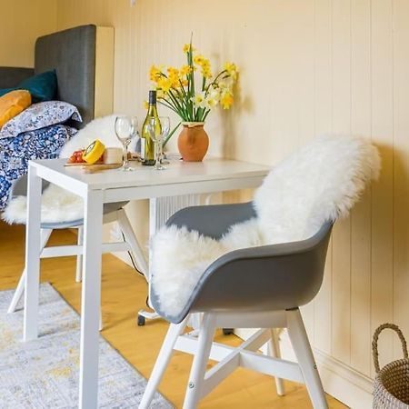 The Baytree Shepherds Hut Villa Stonehouse  Kültér fotó
